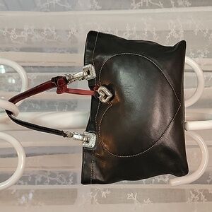 Leather Reversible Black Brighton Purse with magnetic closure